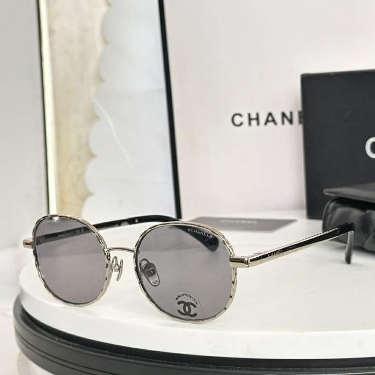 Picture of Chanel Sunglasses _SKUfw77121795fw